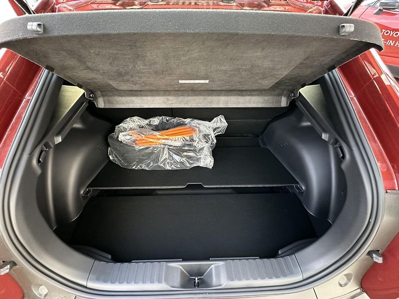 Toyota C-HR (2026) C-HR+ BEV167 - STYLE  - fotka 21 z 28