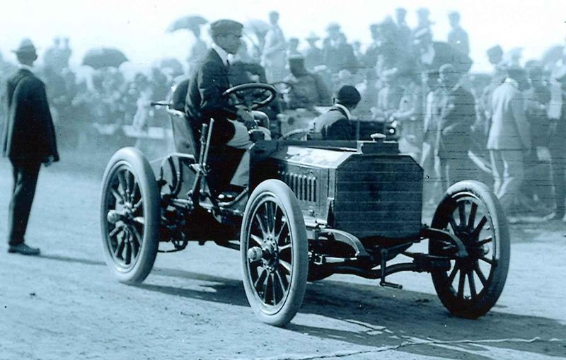 Mercedes společně s otcem Emilem Jellinekem