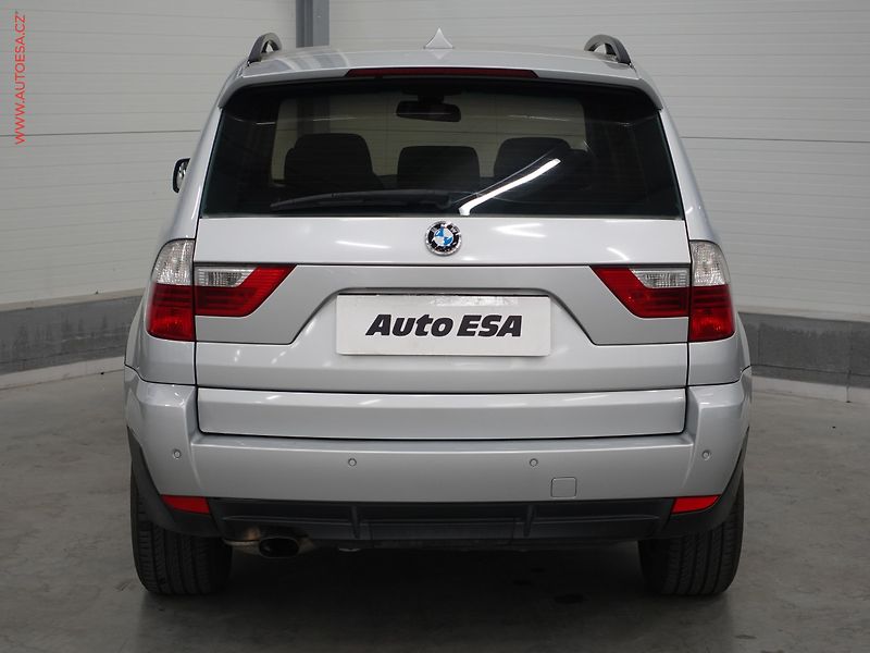 BMW X3 (2008) 2.0d xDrive20d, AT, xenon - fotka 5 z 22