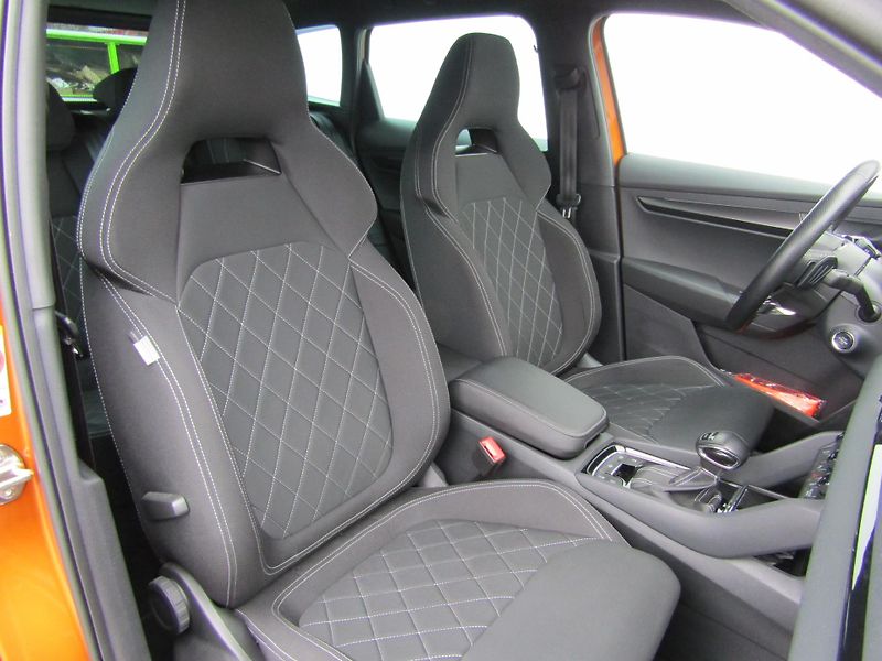 Škoda Karoq FL 4x4 Sportline 2.0 TDI CR /1 - fotka 22 z 30