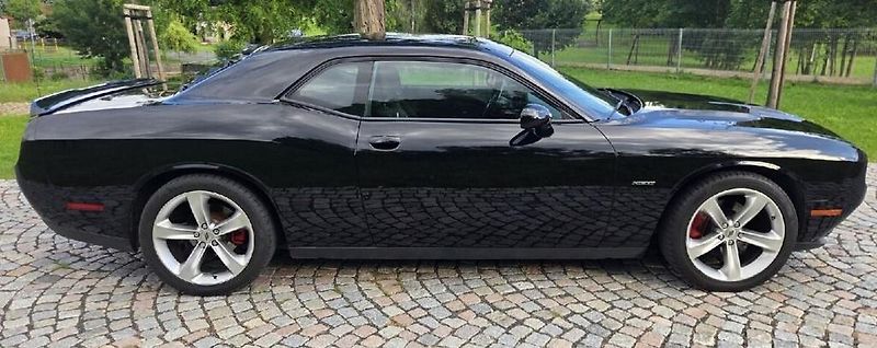 Dodge Challenger (2018) RT - fotka 6 z 12