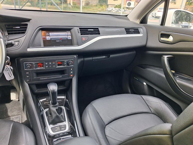 Citroën C5 (2016) 2,0HDi EXCLUSIVE TOP VÝBAVA ! - fotka 29 z 52