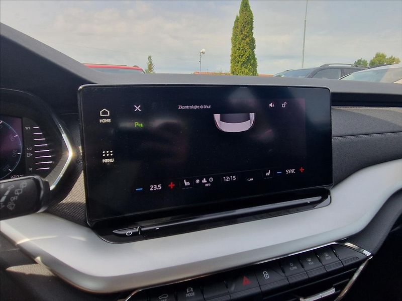 Škoda Octavia 2,0 TDI DSG TOPSTAV +ZIMNÍPNEU - fotka 42 z 46