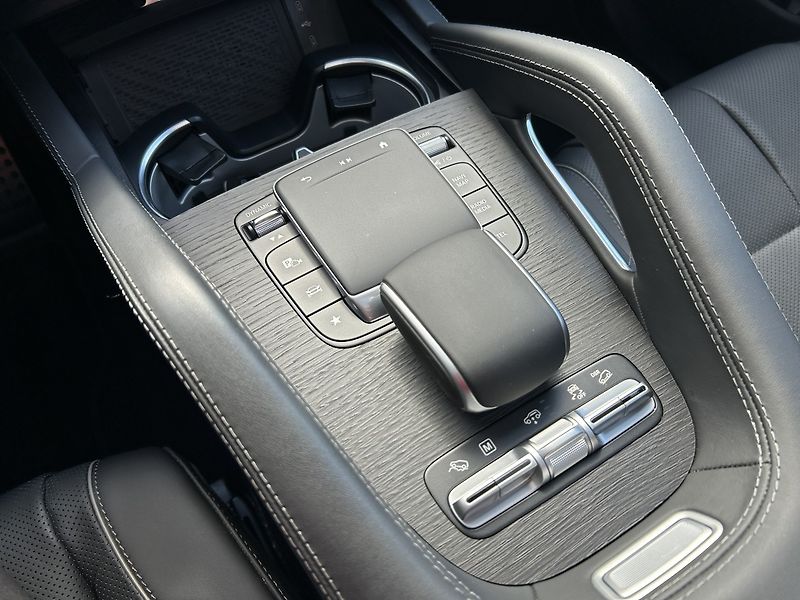 Mercedes-Benz GLS 450d 4MATIC AMG AIRMATIC ZÁRUK - fotka 30 z 39