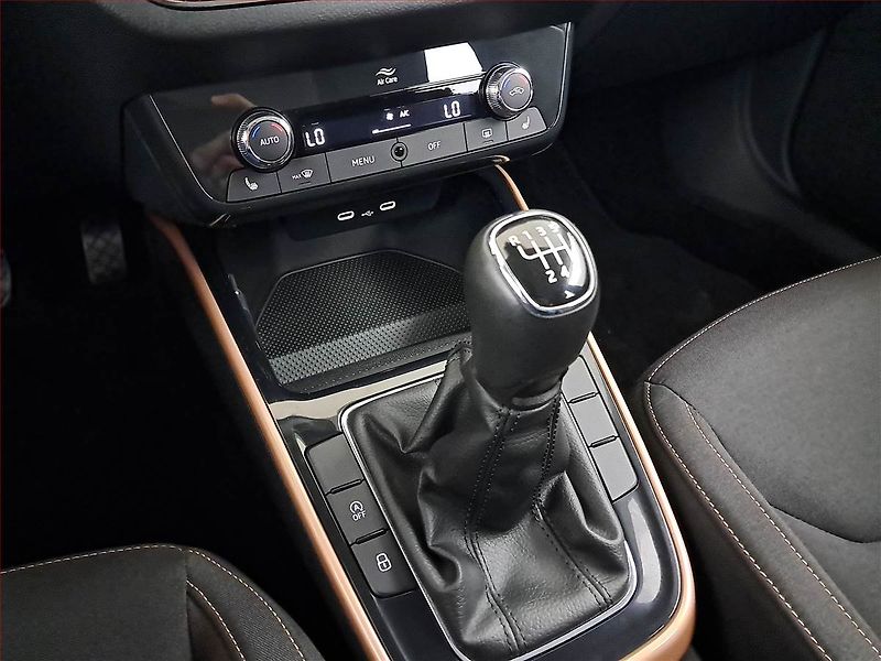 Škoda Fabia (2021) Style Plus 1.0 TSI, ČR,1.maj - fotka 15 z 17
