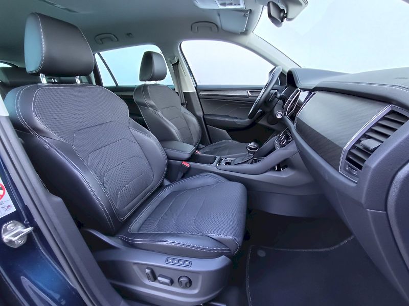 Škoda Kodiaq (2022) 2.0 TSI 140kW Style Plus 7míst - fotka 30 z 35