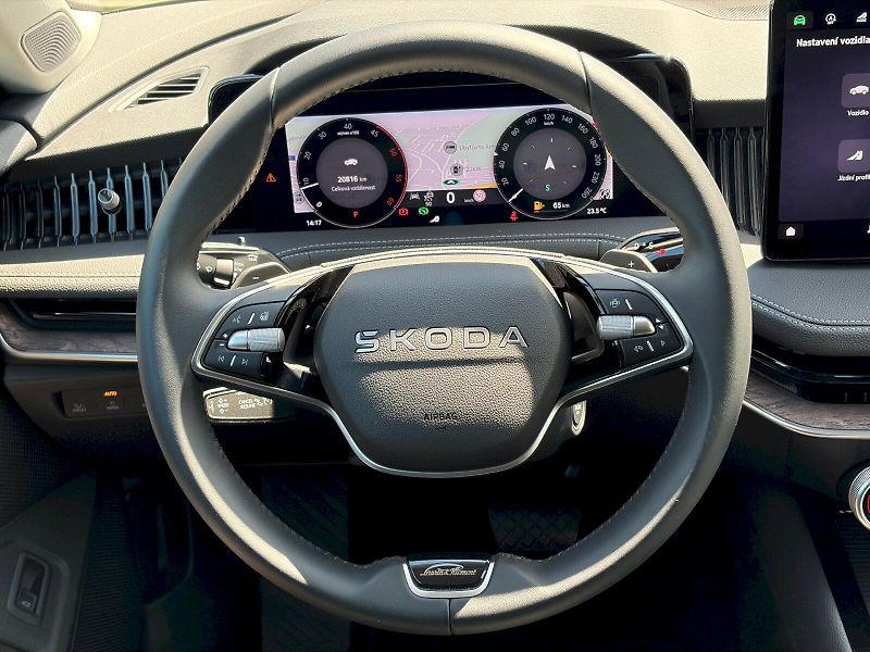 Škoda Superb (2025) DSG 2.0 TDI / 110kW / L&K - fotka 16 z 35