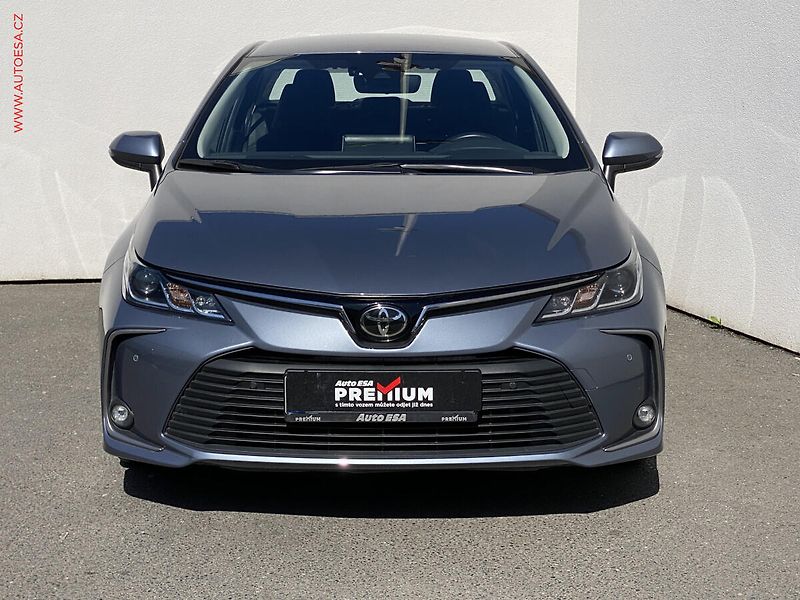 Toyota Corolla (2023) 1.5, 2.maj,ČR, Comfort, navi - fotka 2 z 19