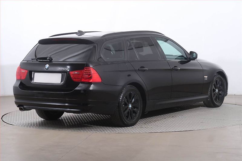 BMW Řada 3 (2012) 320 d xDrive, 4X4, Automat - fotka 5 z 26