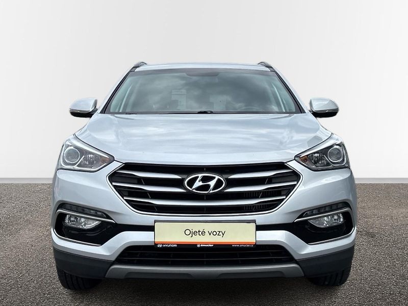 Hyundai Santa Fe SUV - fotka 4 z 23