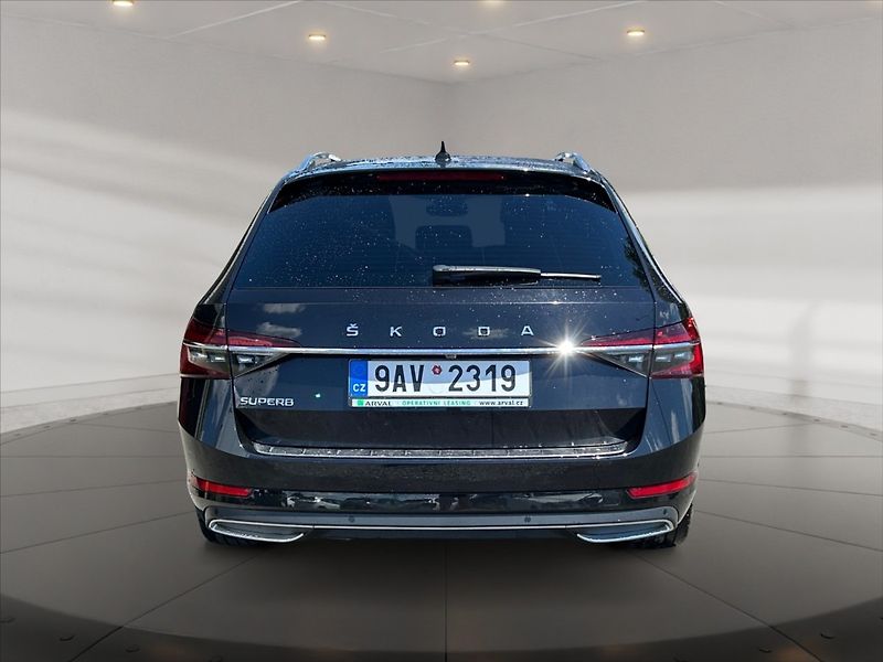 Škoda Superb 2,0 TDI 110 L&K AT - fotka 5 z 11