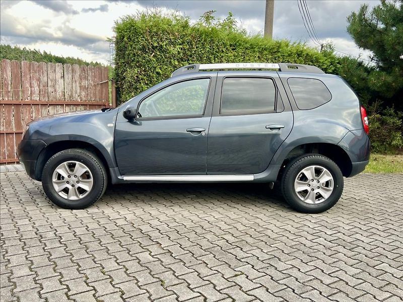 Dacia Duster 1,6 SCe / LPG / KLIMA Black Sh - fotka 3 z 32