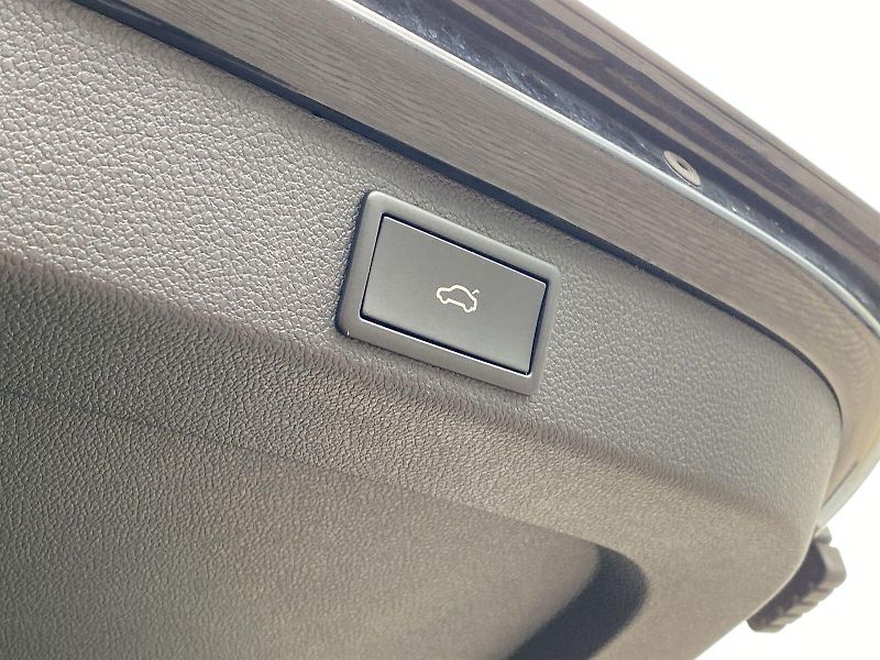 Škoda Superb (2023) Combi 2.0 TDI DSG L&K - fotka 29 z 35