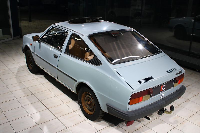 Škoda 130 Rapid 5 Speed 1.Maj / ČSR - fotka 8 z 29