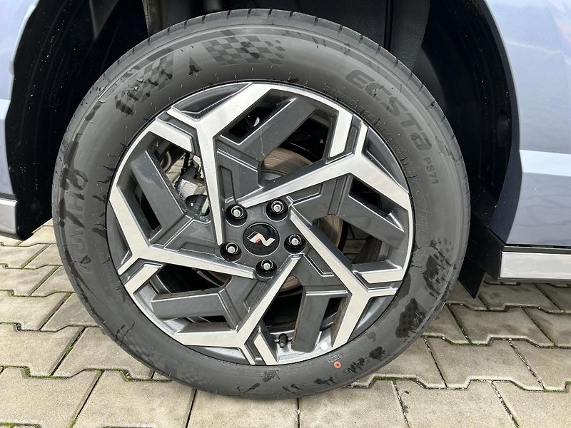 Hyundai Kona 26 1,6 T-GDI DCT HP N LINE - fotka 4 z 31