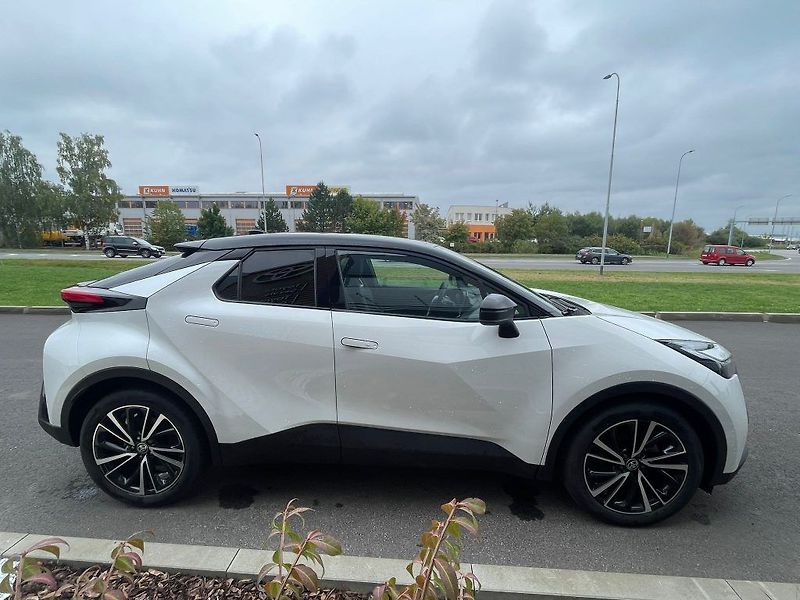 Toyota C-HR 2.0HEV, ČR, Executive, 2x pneu - fotka 7 z 32