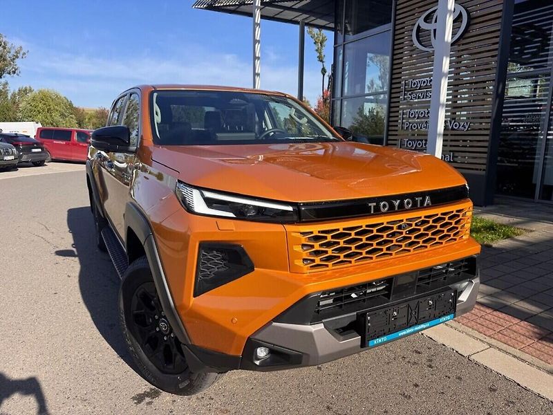 Toyota Hilux 2.8 Invincible - fotografie inzerátu