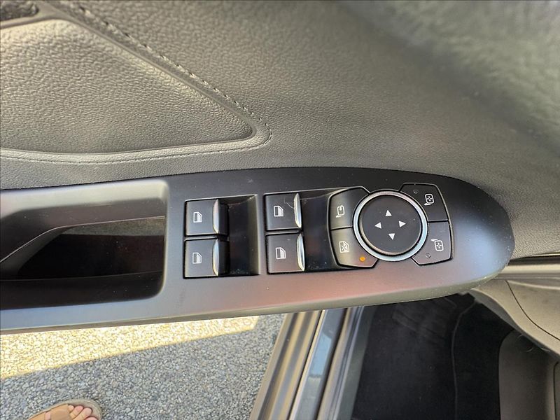 Ford Focus 1,5 TDCi88kW Led,Nav,Kamer,ACC - fotka 4 z 44