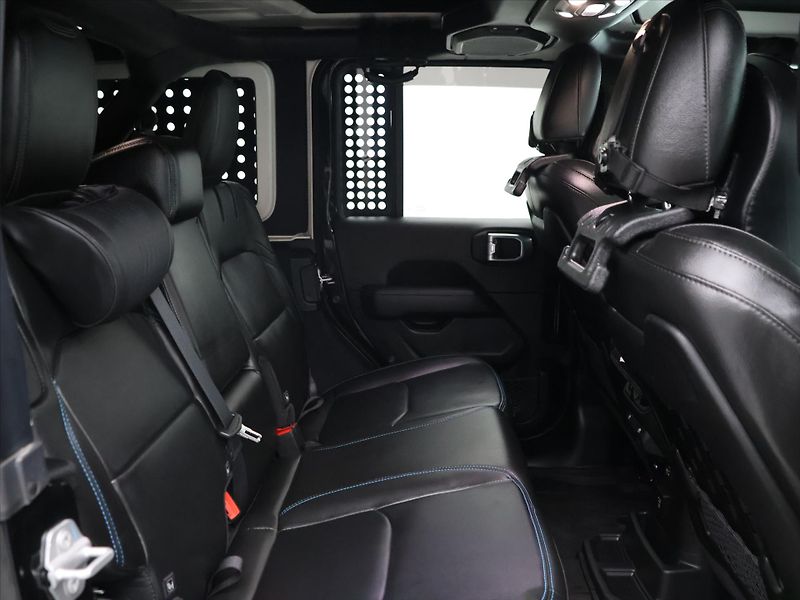 Jeep Wrangler 2,0 4xe 200kW Unlim. Rubicon C - fotka 13 z 34