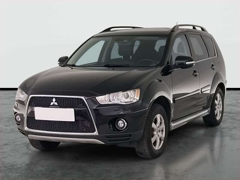 Mitsubishi Outlander (2011) 2.2 DI-D, 4X4, 7 míst - fotka 2 z 27