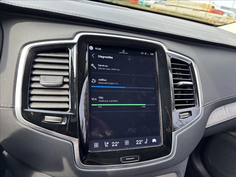 Volvo XC90 2,0 B5 AWD Plus Dark - fotka 42 z 46
