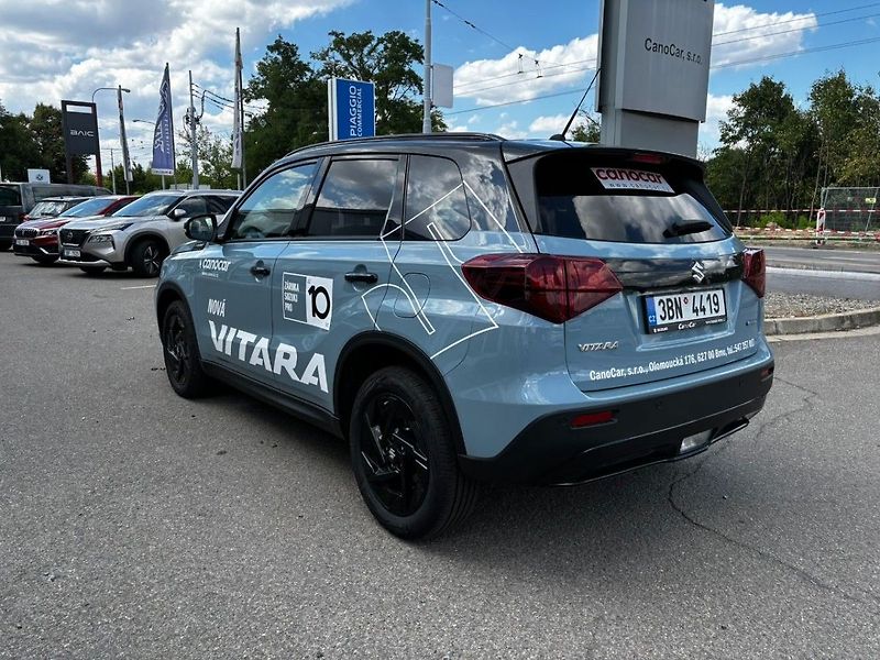 Suzuki Vitara 4x4 Black Edition - fotka 5 z 13