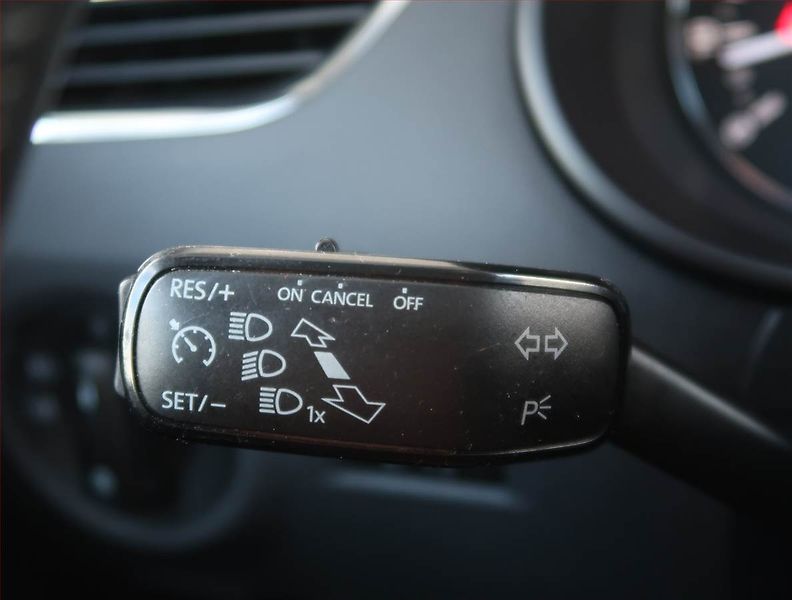Škoda Octavia (2014) Elegance 1.2 TSI, Serv.kniha - fotka 16 z 19