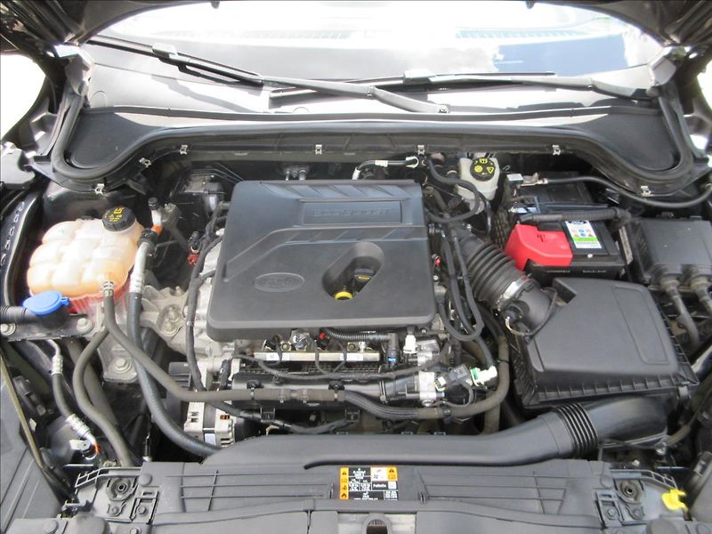 Ford Focus 1,5 i 133Kw, ST Line, Nové ČR - fotka 27 z 29