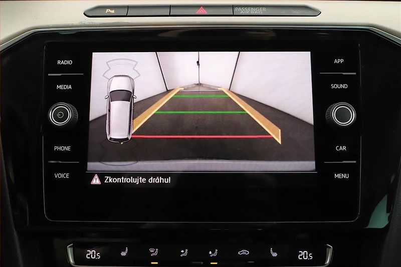 Volkswagen Passat (2019) 2.0 TDI, Automat, Kůže - fotka 14 z 21