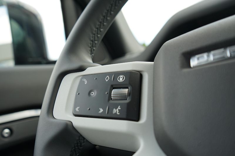 Land Rover Defender (2026) 110 3,0 S D200 - fotka 19 z 35