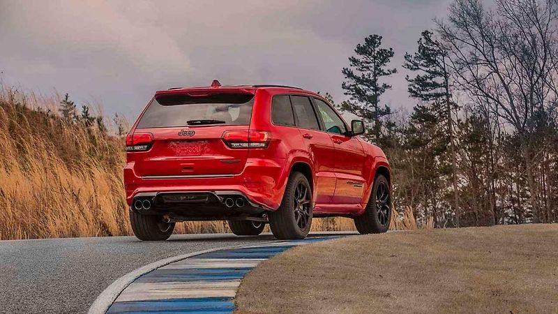Jeep Grand Cherokee Trackhawk.