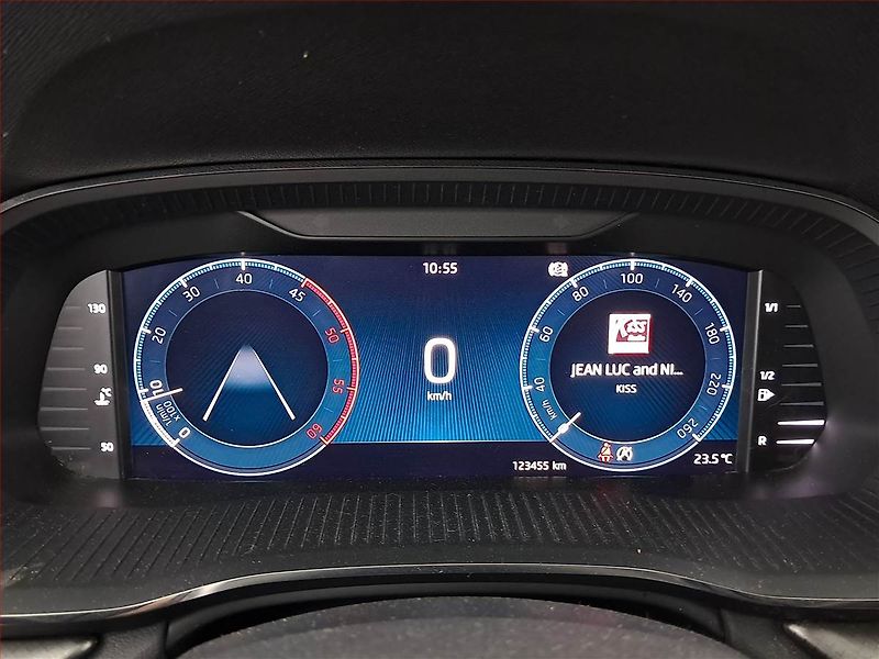 Škoda Octavia (2022) Ambition 2.0 TDI, ČR,1.maj - fotka 11 z 18