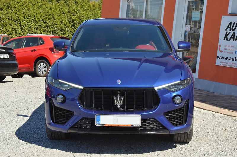 Maserati Levante (2018) S 316kW SQ4 GranSport 106tkm - fotka 2 z 9