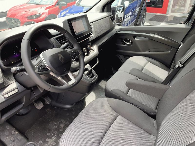 Renault Trafic (2026) L2 Equilibre dCi 170 AUT. Comb - fotka 13 z 23