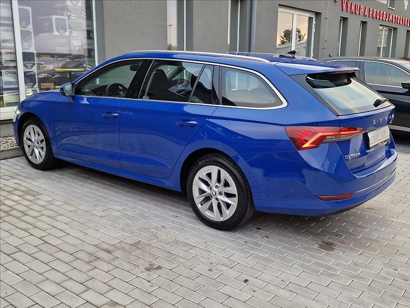 Škoda Octavia 2.0 TDI Style Combi,ČR,1.Maj. - fotka 7 z 50