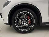 Alfa Romeo Stelvio VELOCE 2.2JTDm Q4 AUT - náhled 33