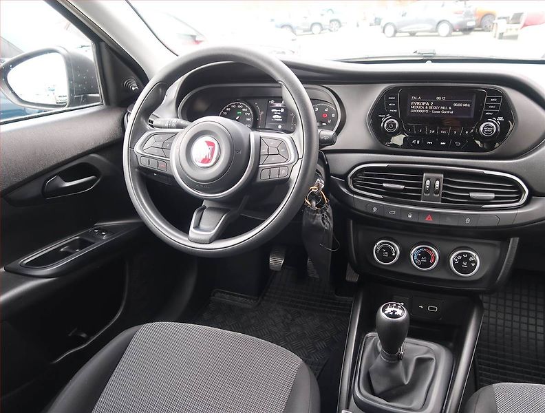 Fiat Tipo (2024) 1.0 FireFly, ČR,1.maj - fotka 7 z 14