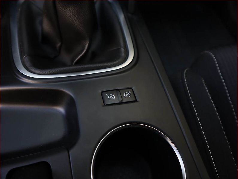 Renault Mégane (2018) Zen 1.6 SCe, Tempomat - fotka 16 z 16