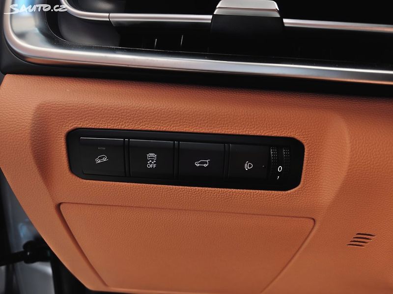 BAIC X7 1.5T 130kW AT All in - fotka 16 z 24
