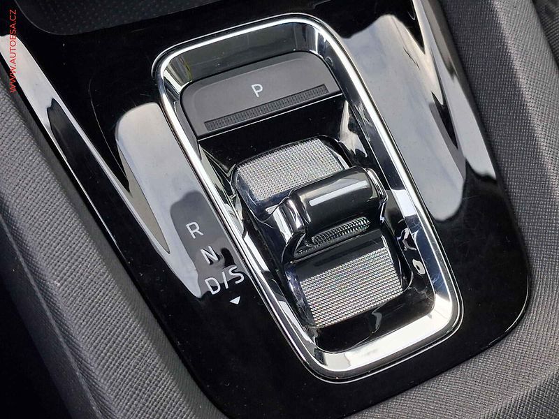 Škoda Octavia (2023) 1.5 TSi e-TEC, 1.maj,ČR - fotka 14 z 18