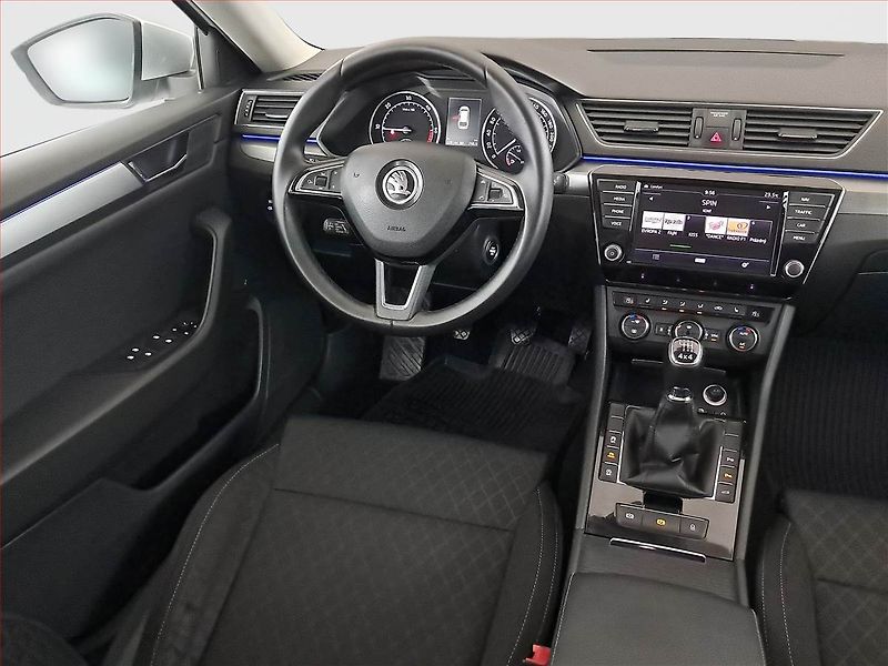 Škoda Superb (2016) Style Plus 2.0 TDI 4x4, 4X4 - fotka 7 z 25