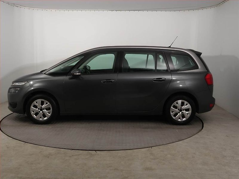 Citroën C4 Picasso (2016) 1.6 BlueHDi, 7 míst - fotka 3 z 15