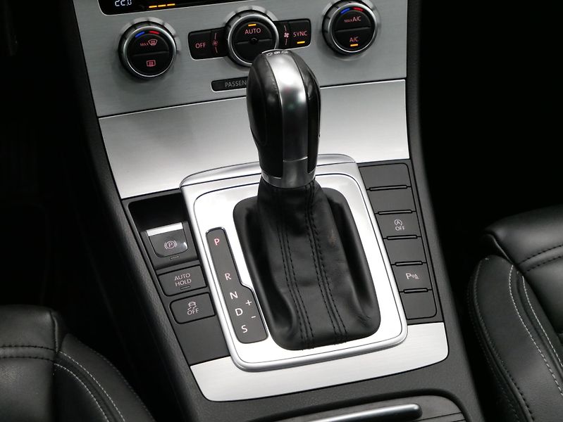 Volkswagen Passat CC - fotka 21 z 23