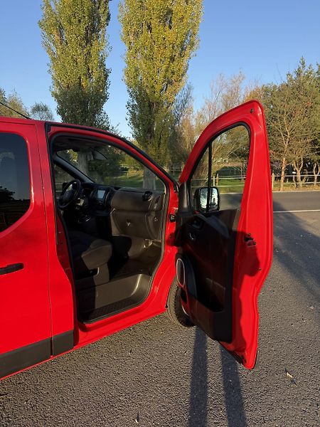 Opel Vivaro (2018) OPEL VIVARO 9 MÍST L2H1 M1  - fotka 17 z 20