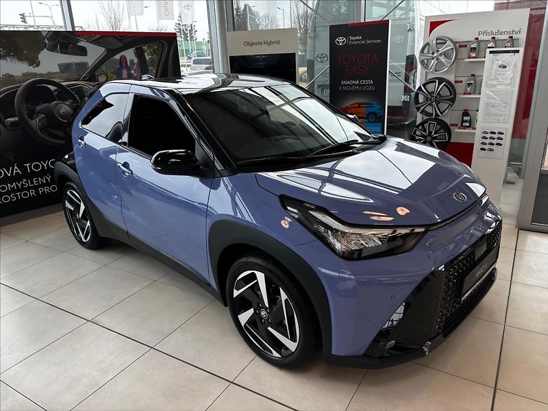 Toyota Aygo (2025) 1,5 HEV Executive - fotka 3 z 6