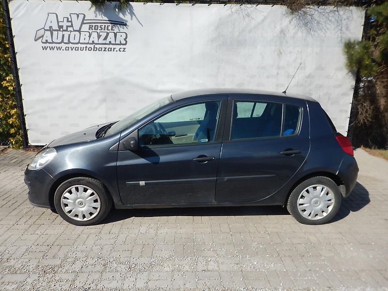 Renault Clio 1.4i, 72 kW, KLIMA - fotografie inzerátu