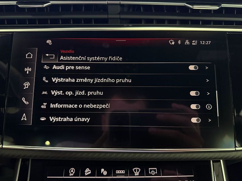 Audi Q8 50TDI QUATTRO S-LINE, WEBASTO, - fotka 22 z 38