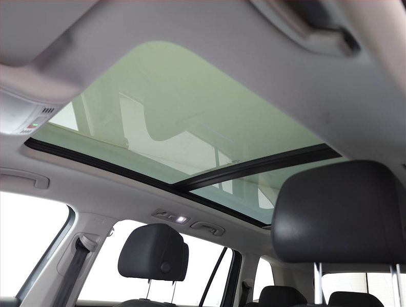 Volkswagen Tiguan (2022) Elegance 2.0 TDI, digi klima - fotka 18 z 21