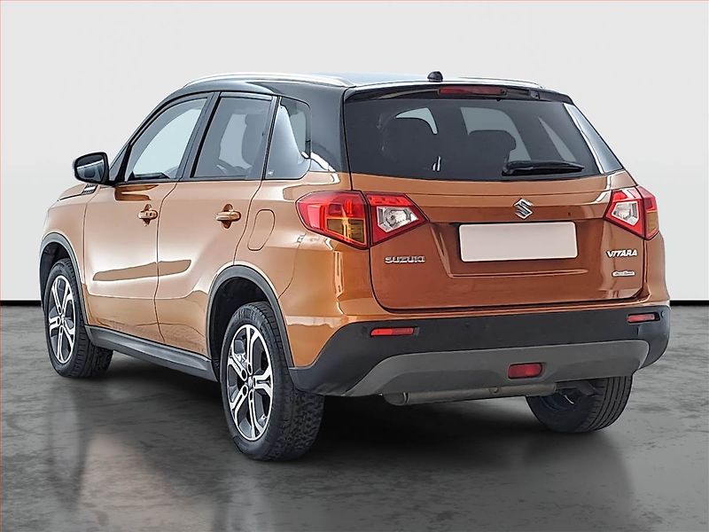 Suzuki Vitara (2015) 1.6 VVT, 4X4, ČR,1.maj - fotka 4 z 21