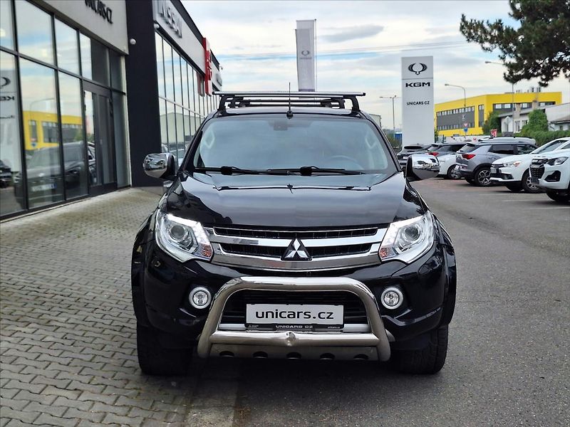 Mitsubishi L200 2,4 DI-D  Diamant Ed. rozšířen - fotka 20 z 20